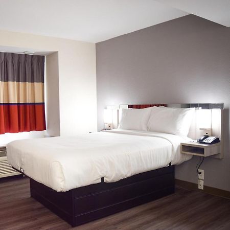Travelers Inn And Suites Raleigh Dış mekan fotoğraf