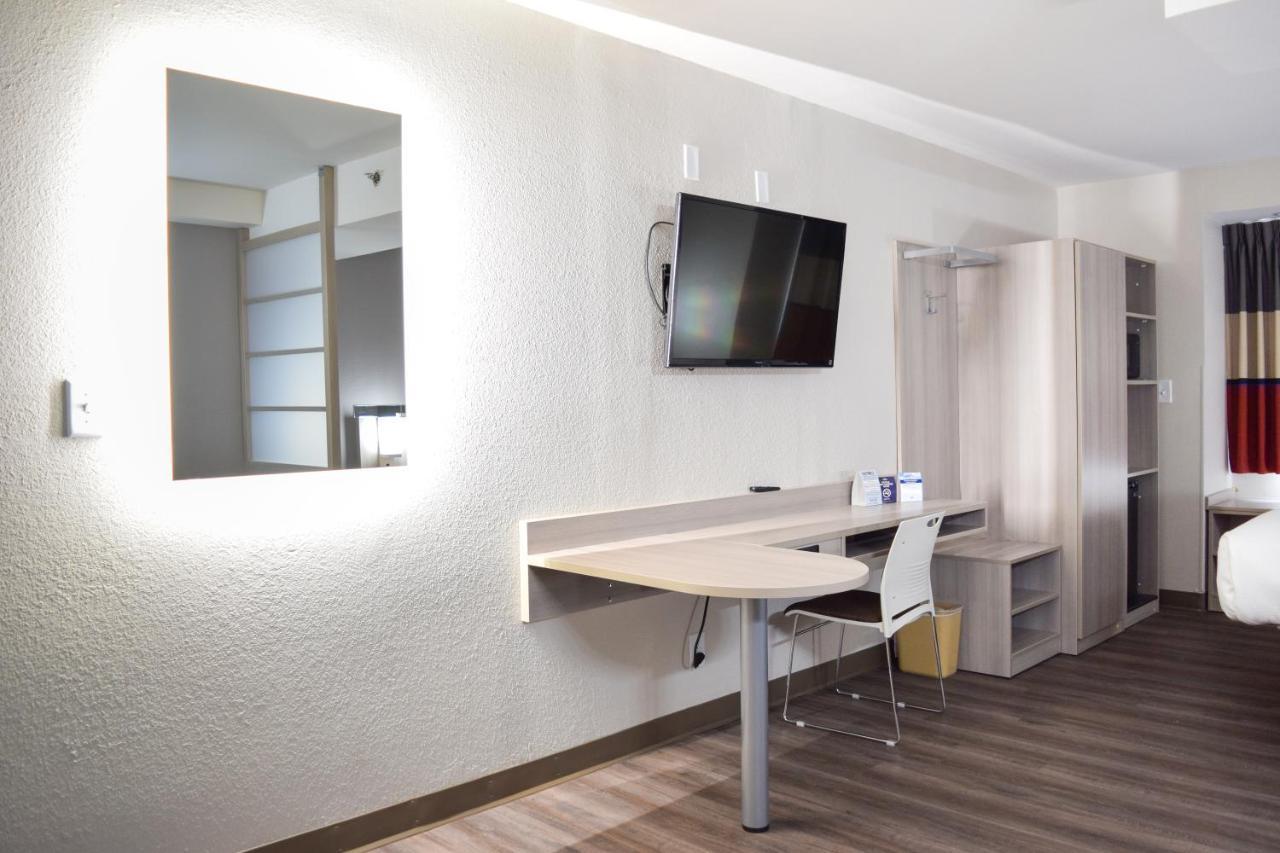 Travelers Inn And Suites Raleigh Dış mekan fotoğraf