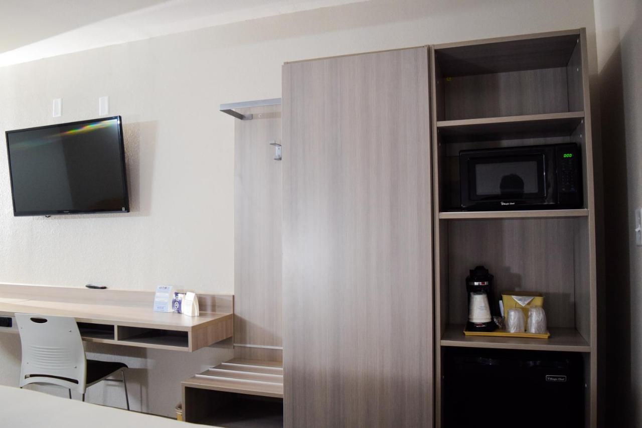 Travelers Inn And Suites Raleigh Dış mekan fotoğraf