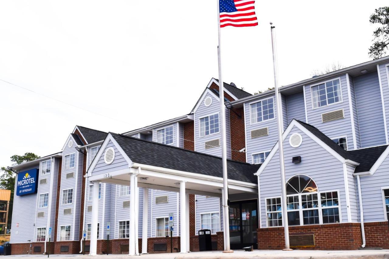 Travelers Inn And Suites Raleigh Dış mekan fotoğraf